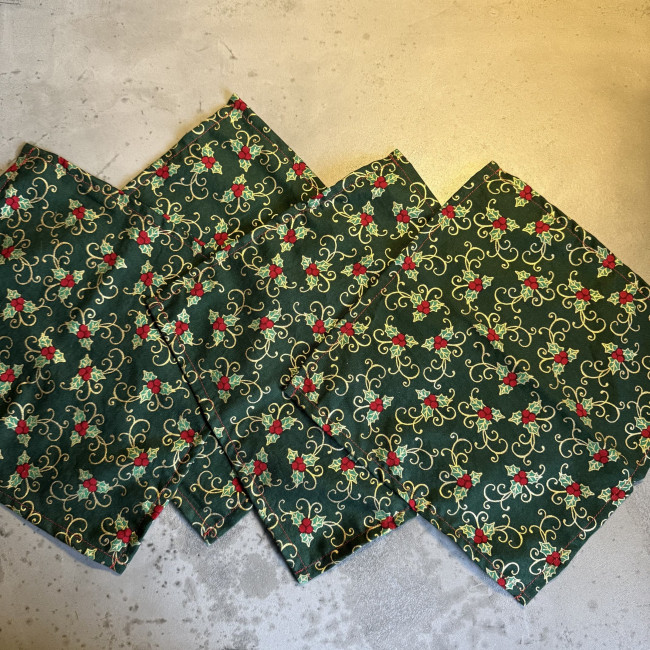 Lot de 4 serviettes de table vertes décoration Noël houx